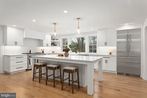 $2,350,000 | 709 Newtown Road, Berwyn, PA 19312