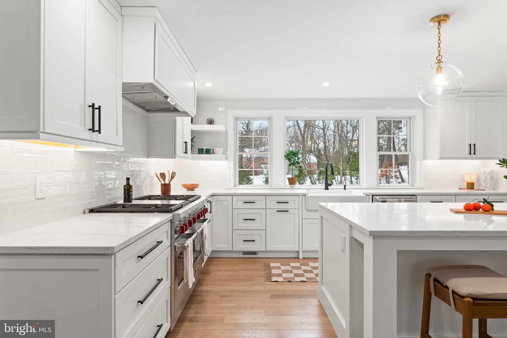 709 Newtown Road Berwyn, PA 19312 - Photo 10 of 82 Kitchen W/ Wolf Stove.