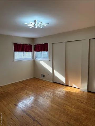 $669,000 | 192 East 5th Street, Deer Park, NY 11729