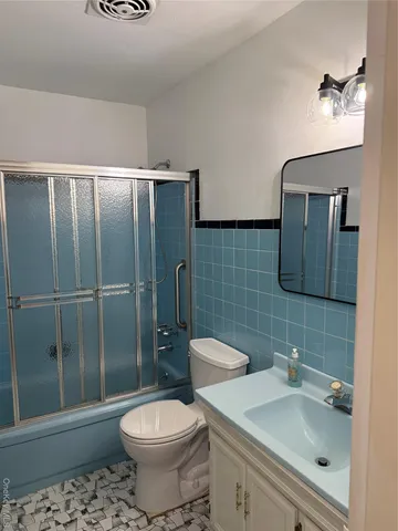 $669,000 | 192 East 5th Street, Deer Park, NY 11729