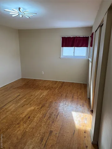 $669,000 | 192 East 5th Street, Deer Park, NY 11729