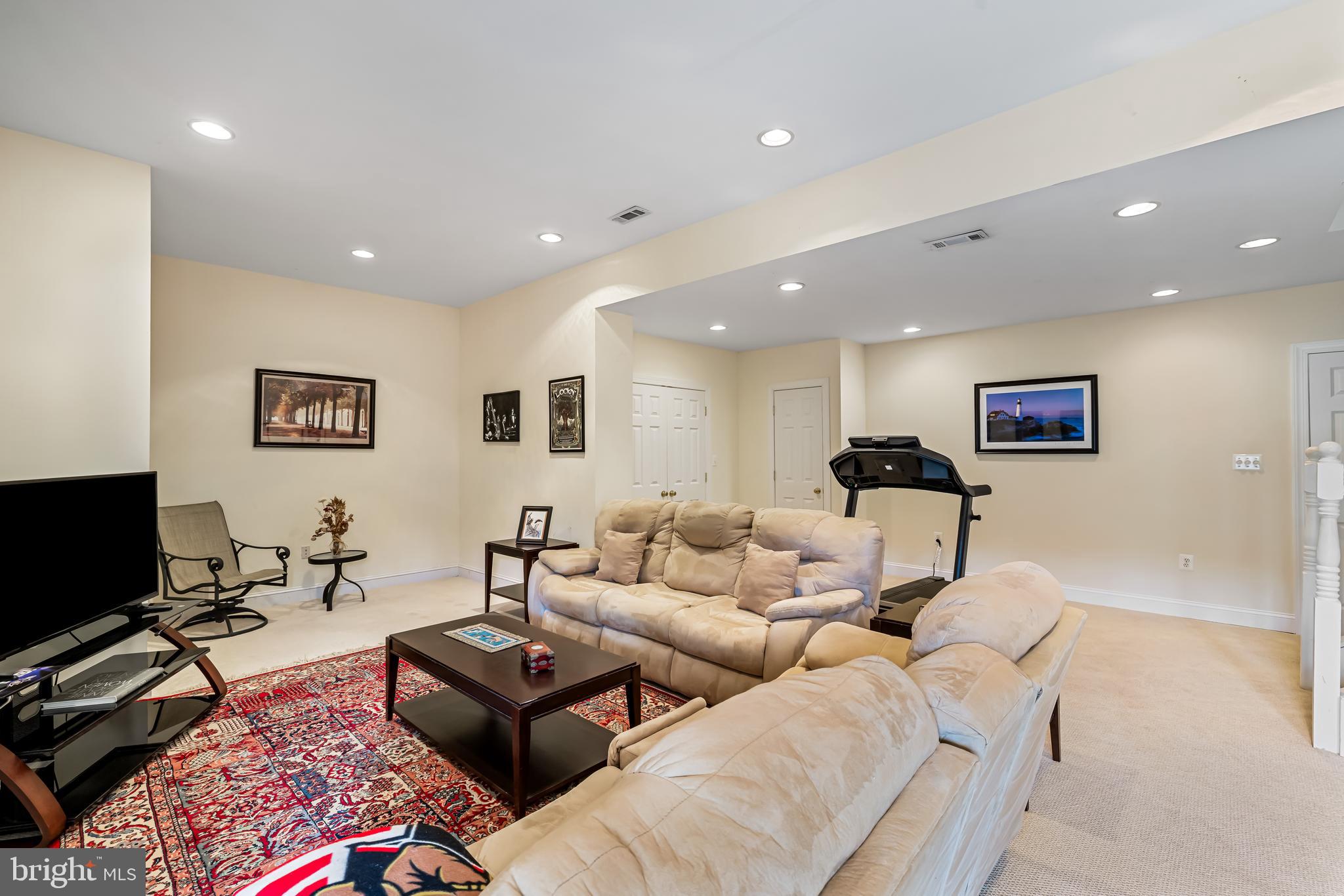 2003 Fairbank Road Baltimore, MD 21209 - Photo 34 of 52