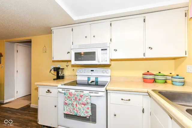 $114,000 | 2708 Palo Verde Court, Indianapolis, IN 46227