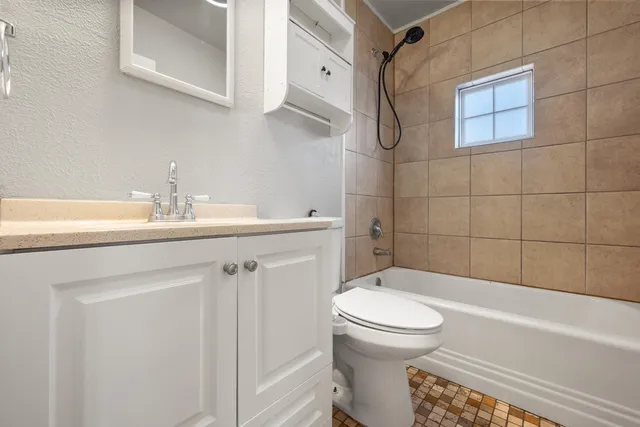 $1,000 | 2102 25th Street, Lubbock, TX 79411