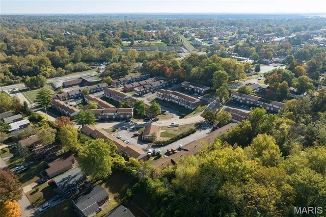 $9,000,000 | 9192 Vanity Fair Drive, St. Louis, MO 63136