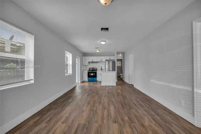 $3,650 | 2243 Greene Street, Unit A, Hollywood, FL 33020