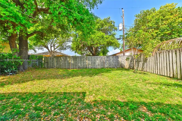 $3,650 | 2243 Greene Street, Unit A, Hollywood, FL 33020