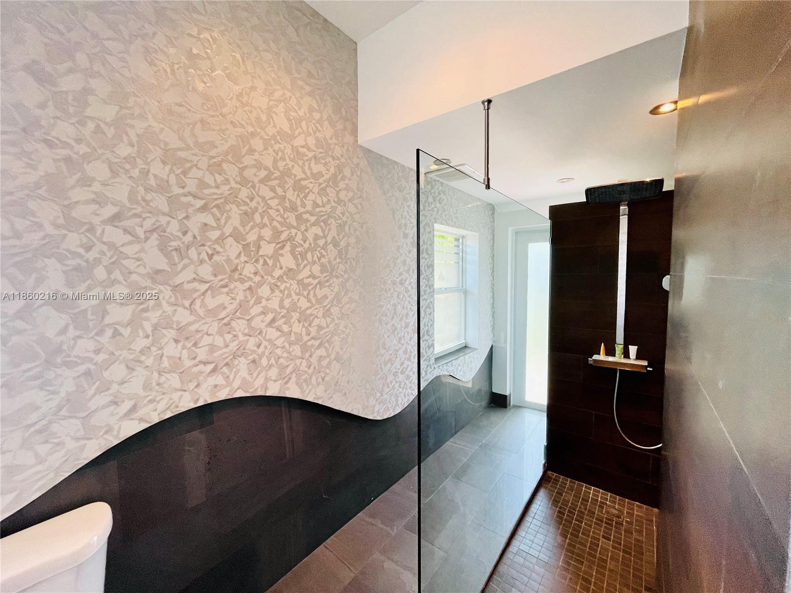 250 Northeast 158th Street Miami, FL 33162 - Photo 44 of 80