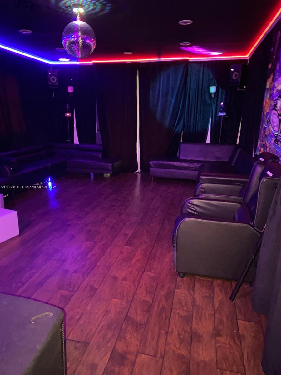 250 Northeast 158th Street Miami, FL 33162 - Photo 9 of 80 NIGHT CLUB