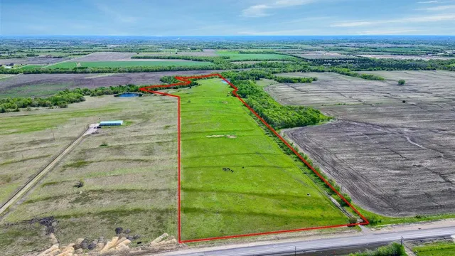 a view of an ocean beach