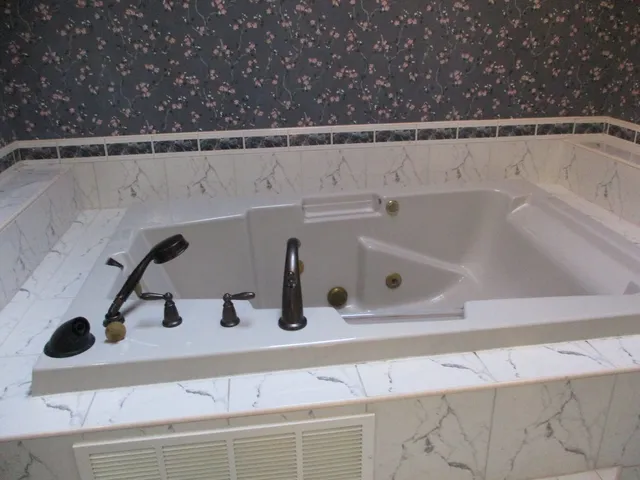 $499,900 | 8030 Valley View Drive, Tinley Park, IL 60477