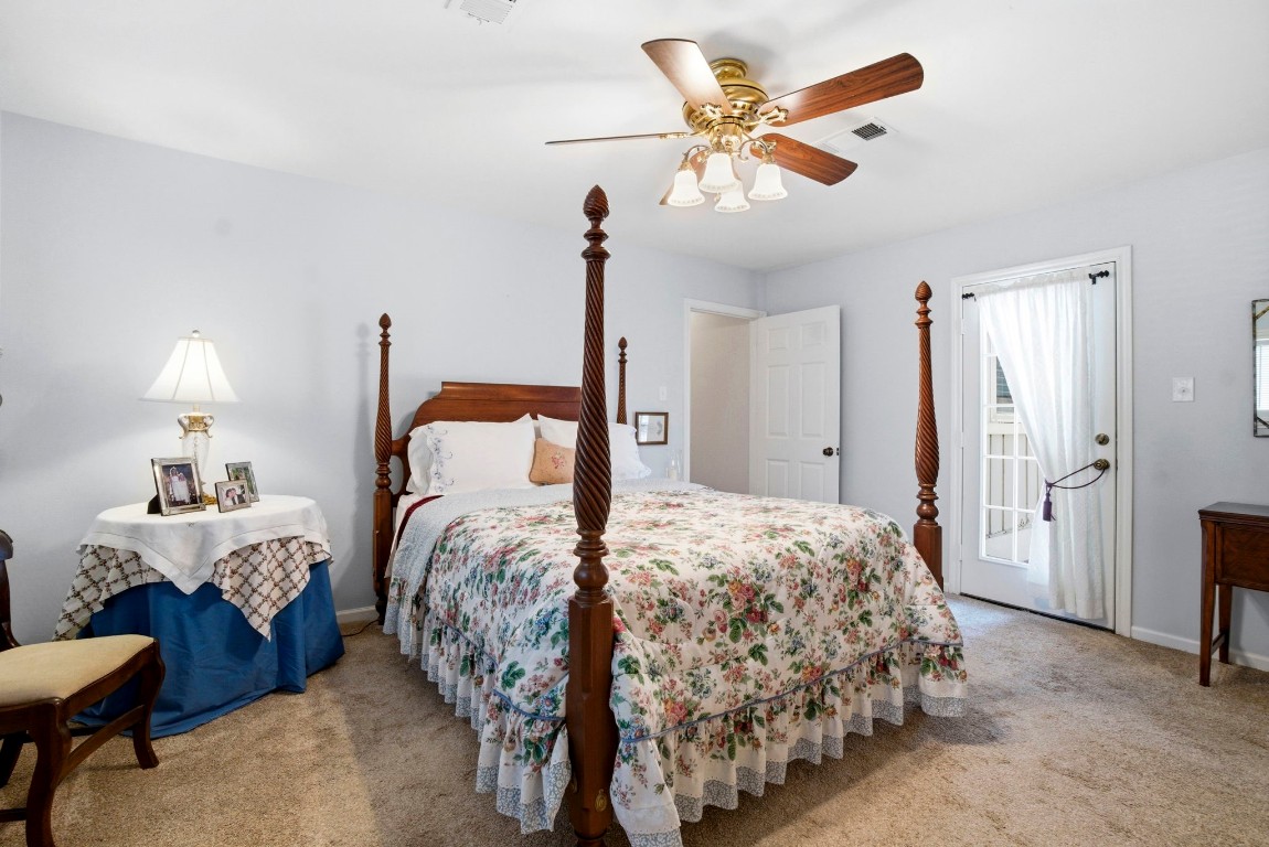218 Tree Trunk Drive Spring, TX 77388 - Photo 19 of 40 Large primary bedroom with access to patio.