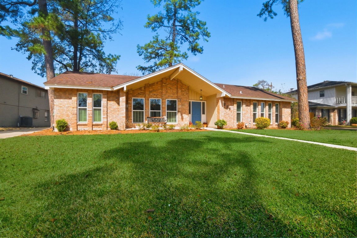 218 Tree Trunk Drive Spring, TX 77388 - Photo 3 of 40