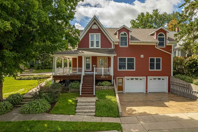 $425,000 | 110 Maiden Street, Mineral Point, WI 53565