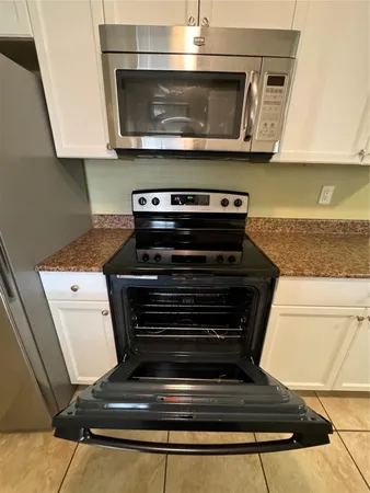 $2,350 | 3028 Lakeshore Drive, Fort Lauderdale, FL 33312