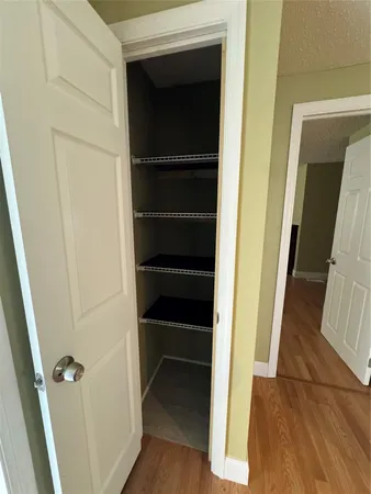 $2,350 | 3028 Lakeshore Drive, Fort Lauderdale, FL 33312