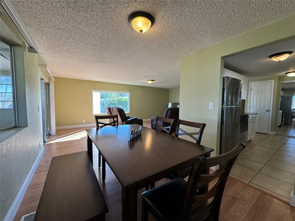 $2,350 | 3028 Lakeshore Drive, Fort Lauderdale, FL 33312