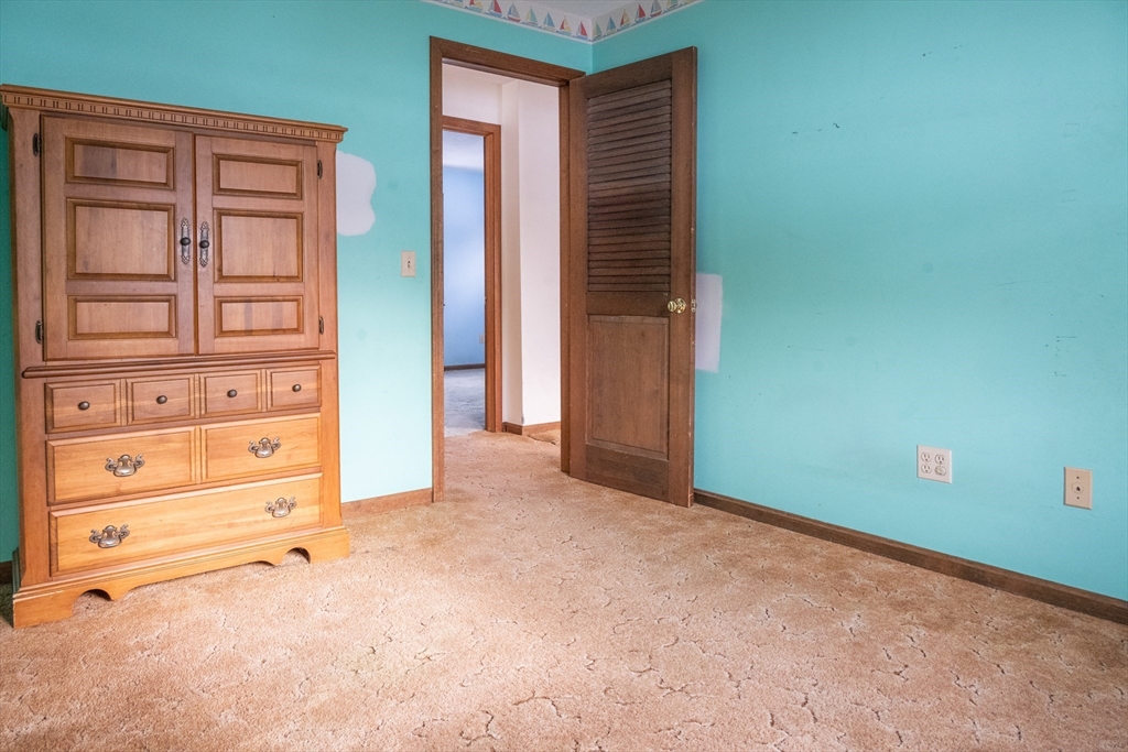 163 Prospect St Extension Westfield, MA 01085 - Photo 19 of 42