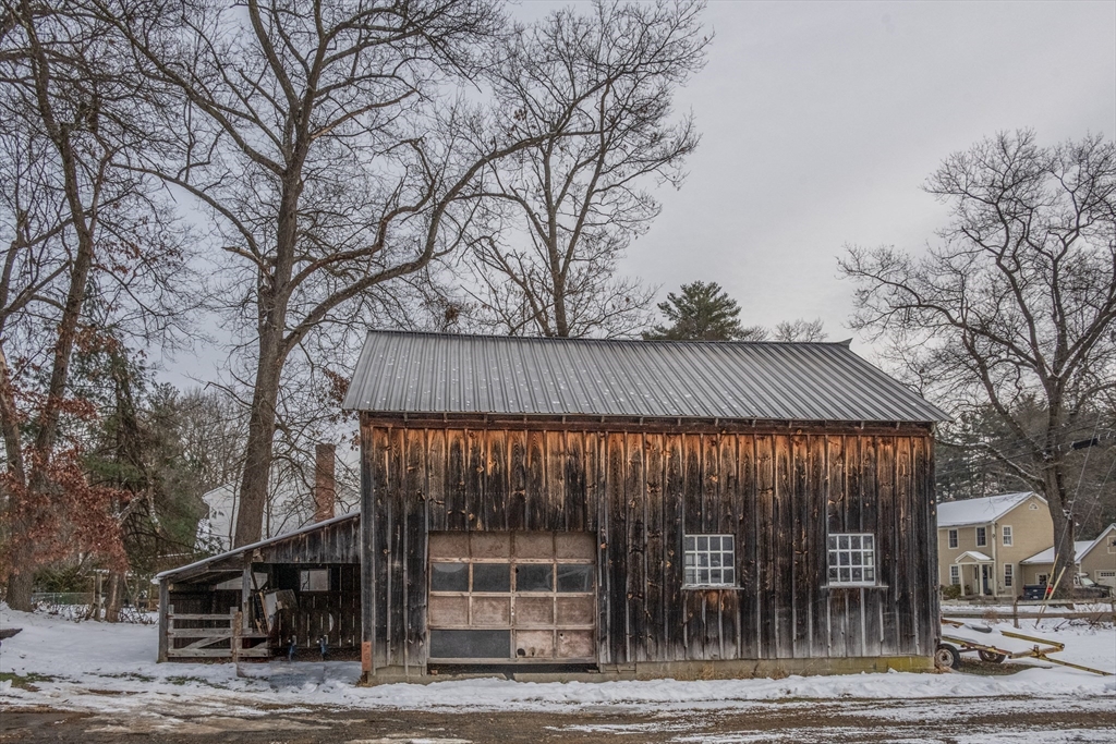 163 Prospect St Extension Westfield, MA 01085 - Photo 34 of 42