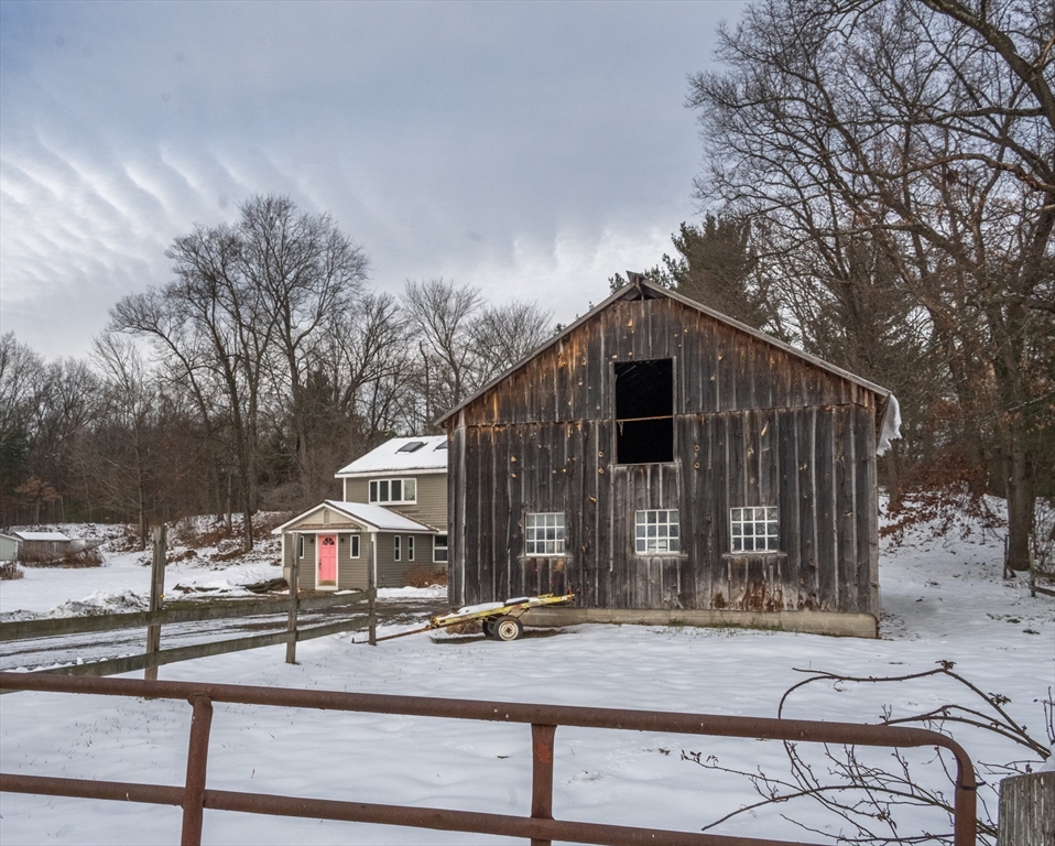 163 Prospect St Extension Westfield, MA 01085 - Photo 36 of 42