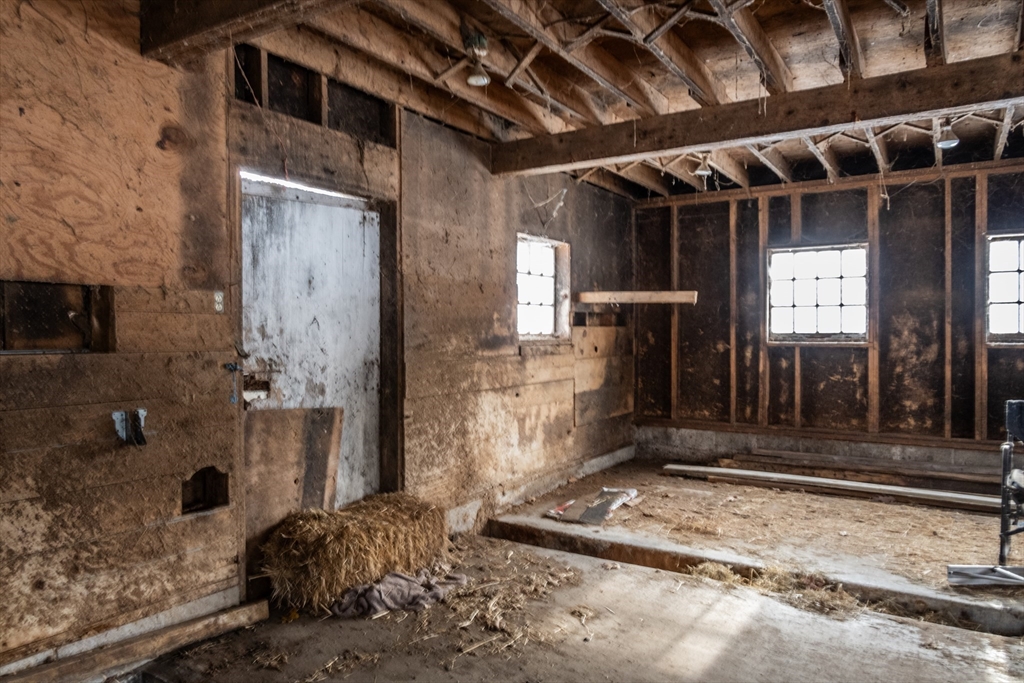 163 Prospect St Extension Westfield, MA 01085 - Photo 38 of 42