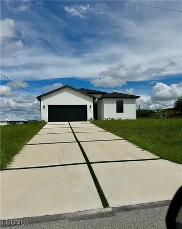 $347,900 | 7029 Palpano Circle, LaBelle, FL 33935