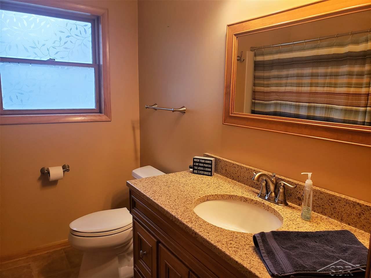 1632 North Center Road Saginaw, MI 48638 - Photo 10 of 15 50025643-9.JPG