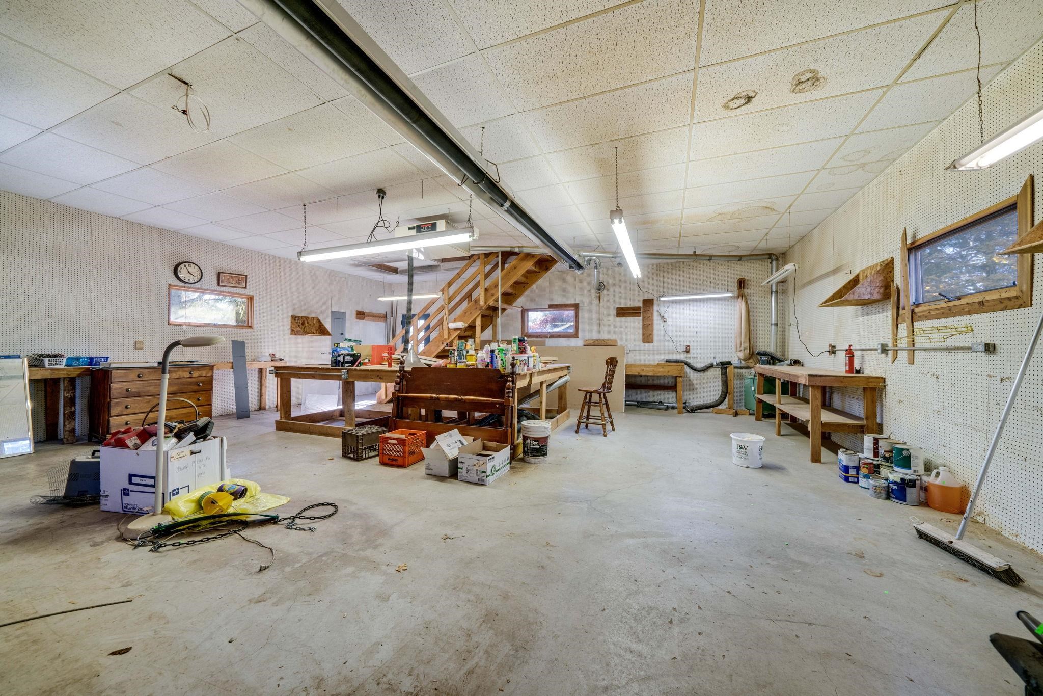 1198 Riverside Road Belvidere, IL 61008 - Photo 28 of 35 a view of a room with gym equipment