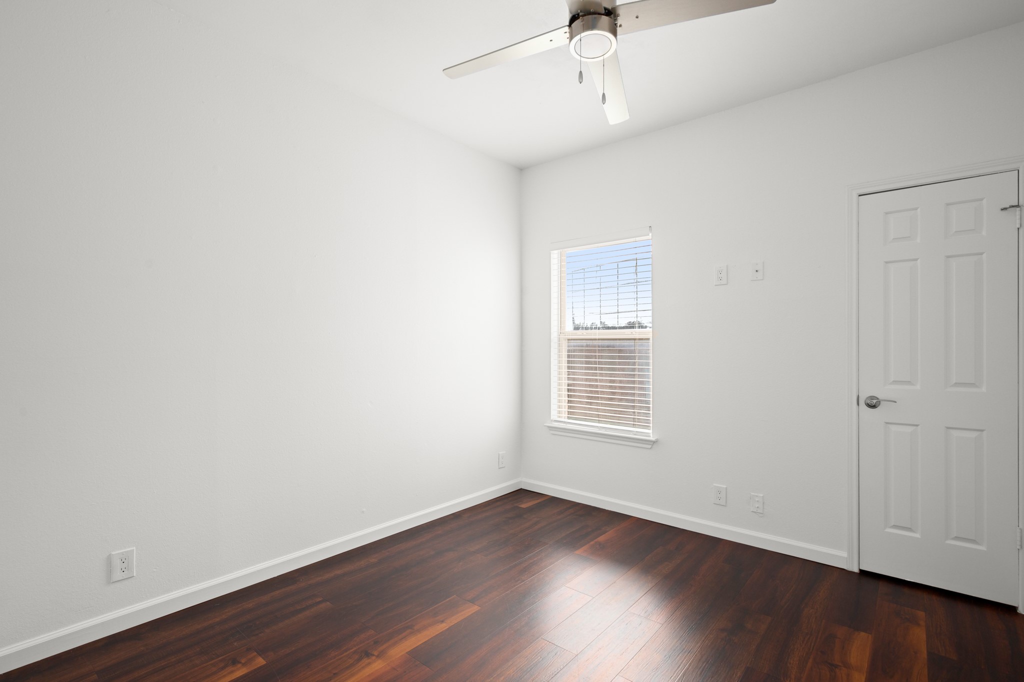 2414 Longview Street, Unit 307 Austin, TX 78705 - Photo 15 of 21