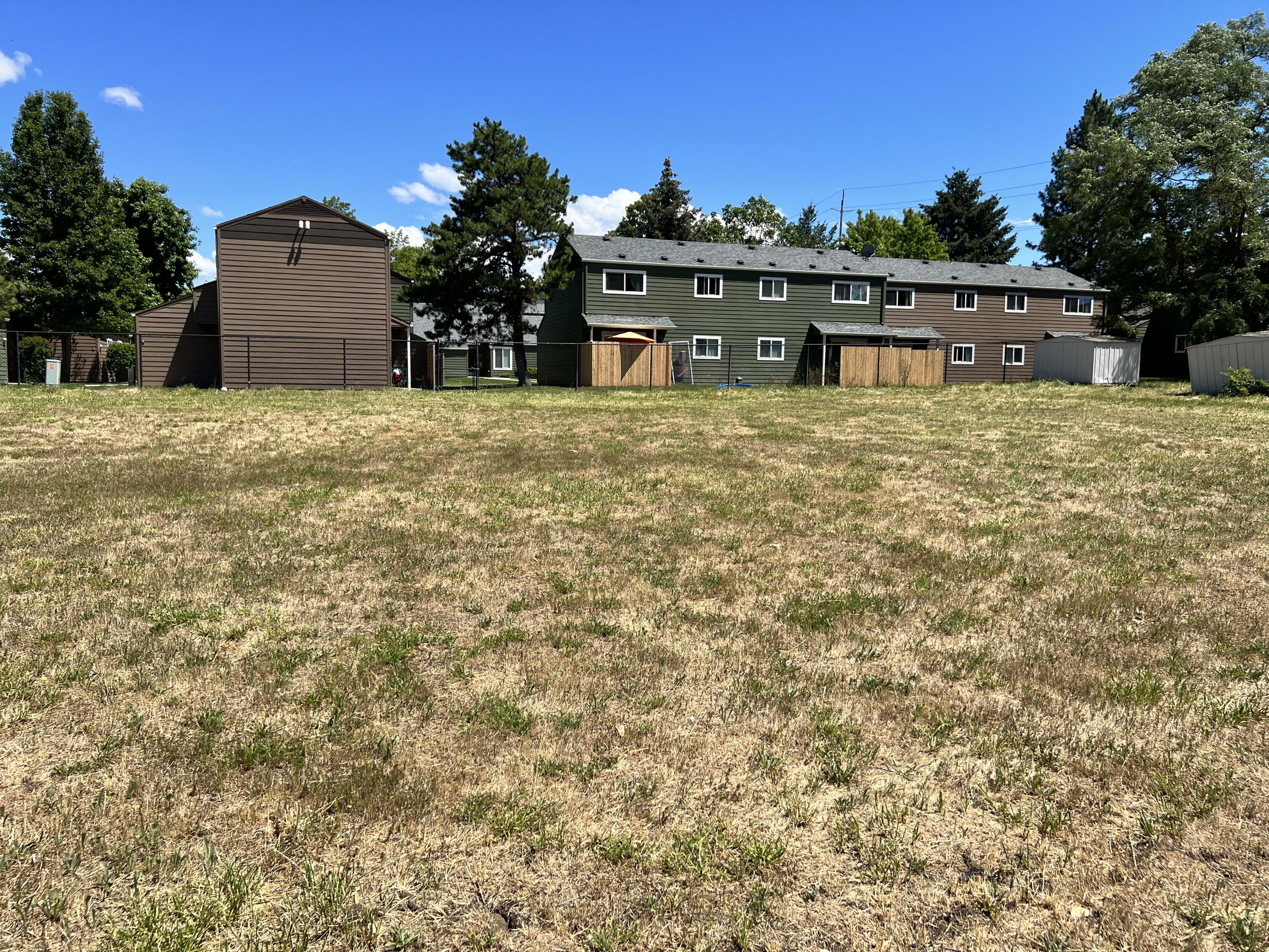 2549 East Barnett Road Medford, OR 97504 - Photo 3 of 12 2B79992B-925B-4597-AC26-F61DEE8FEE47