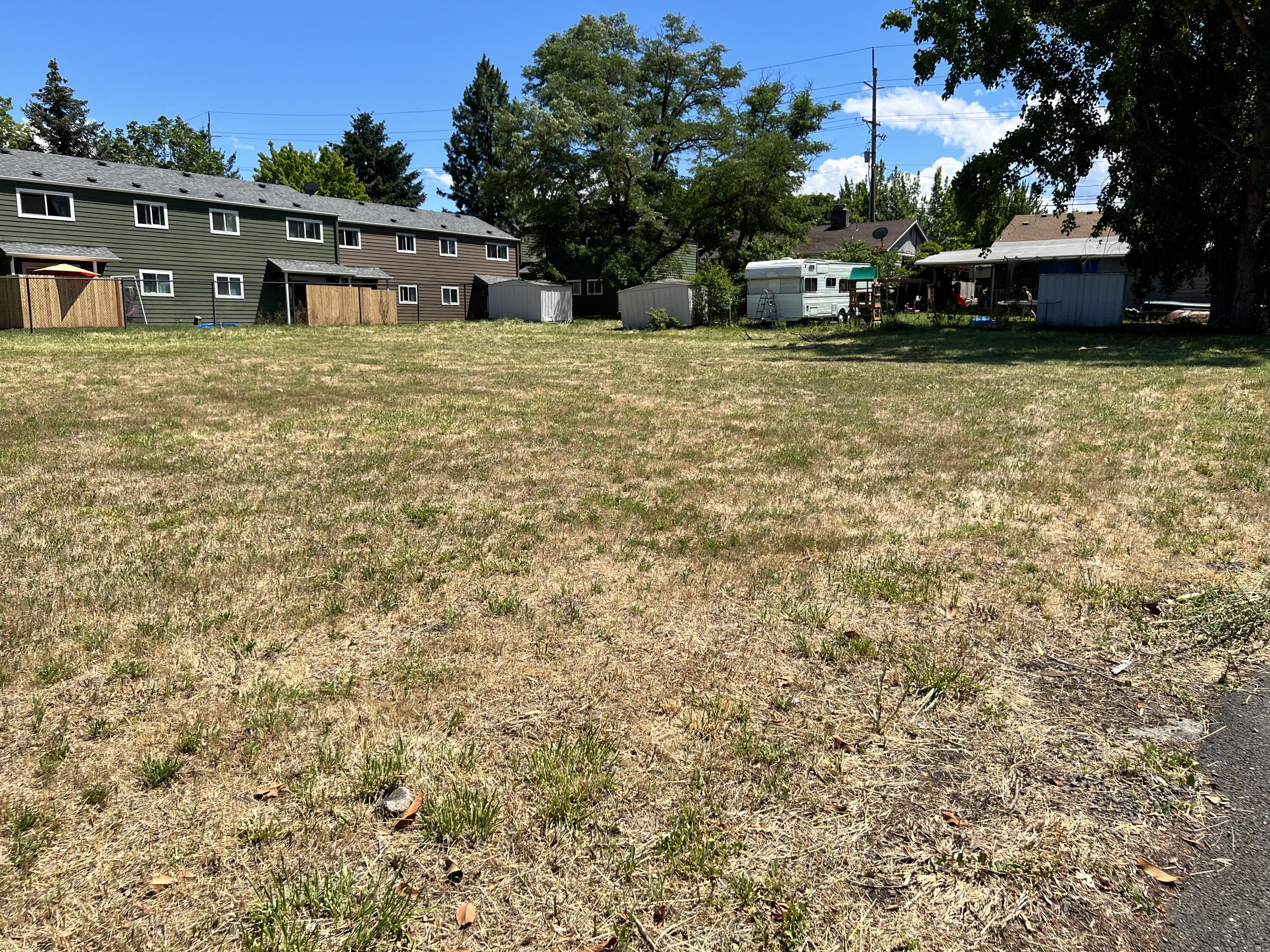 2549 East Barnett Road Medford, OR 97504 - Photo 10 of 12 148DE88D-2844-40B4-8D0C-51A57BEB6A6D