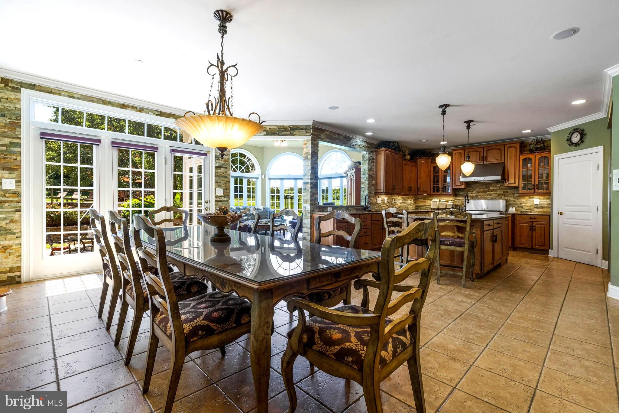 124 Anderson Farm Road Phoenixville, PA 19460 - Photo 16 of 40 Kitchen with large eating area