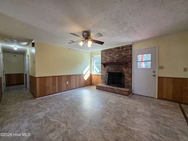 $1,750 | 2134 Highway 172, Sneads Ferry, NC 28460