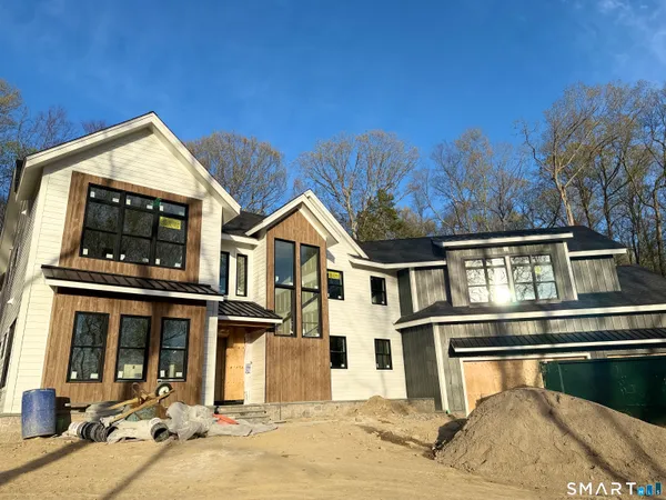 $2,495,000 | 108 Old Farm Road, Weston, CT 06883