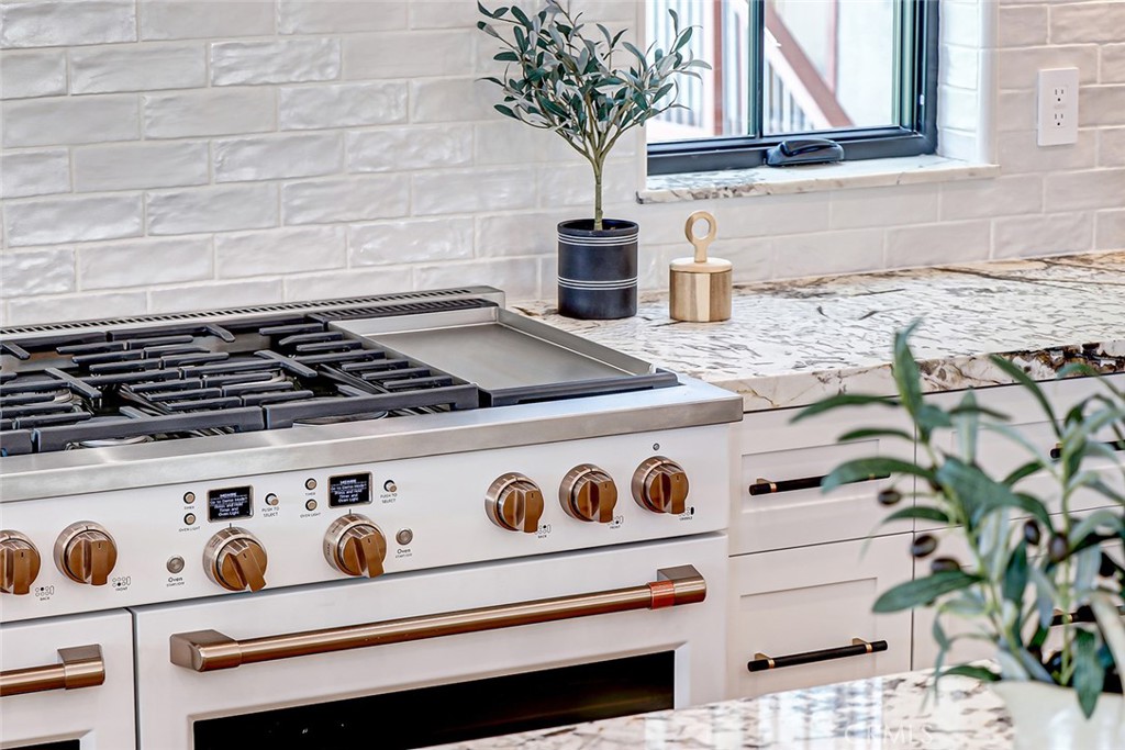 647 West Maple Avenue El Segundo, CA 90245 - Photo 18 of 58