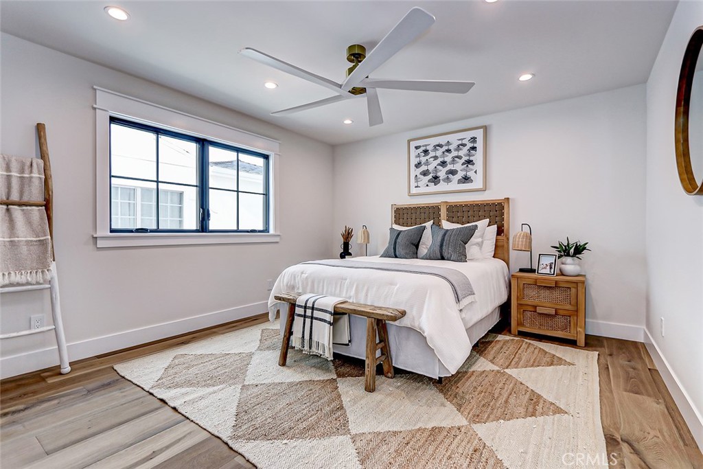 647 West Maple Avenue El Segundo, CA 90245 - Photo 26 of 58