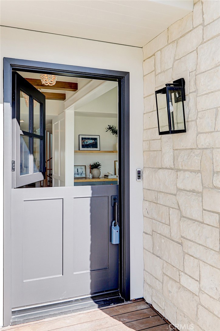 647 West Maple Avenue El Segundo, CA 90245 - Photo 3 of 58