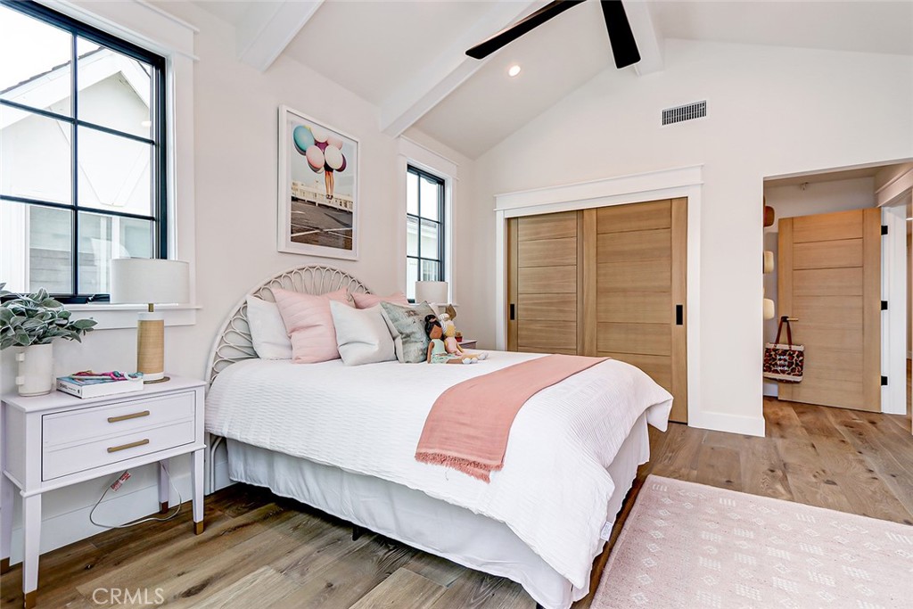 647 West Maple Avenue El Segundo, CA 90245 - Photo 32 of 58