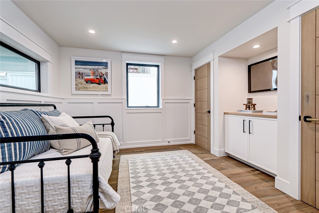 647 West Maple Avenue El Segundo, CA 90245 - Photo 43 of 58