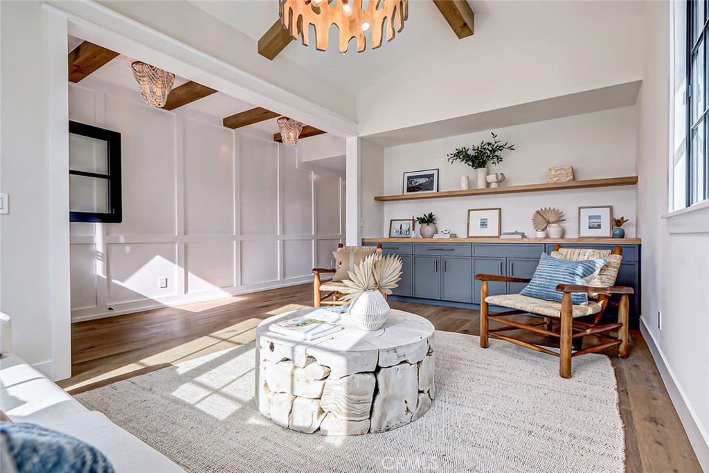 647 West Maple Avenue El Segundo, CA 90245 - Photo 6 of 58