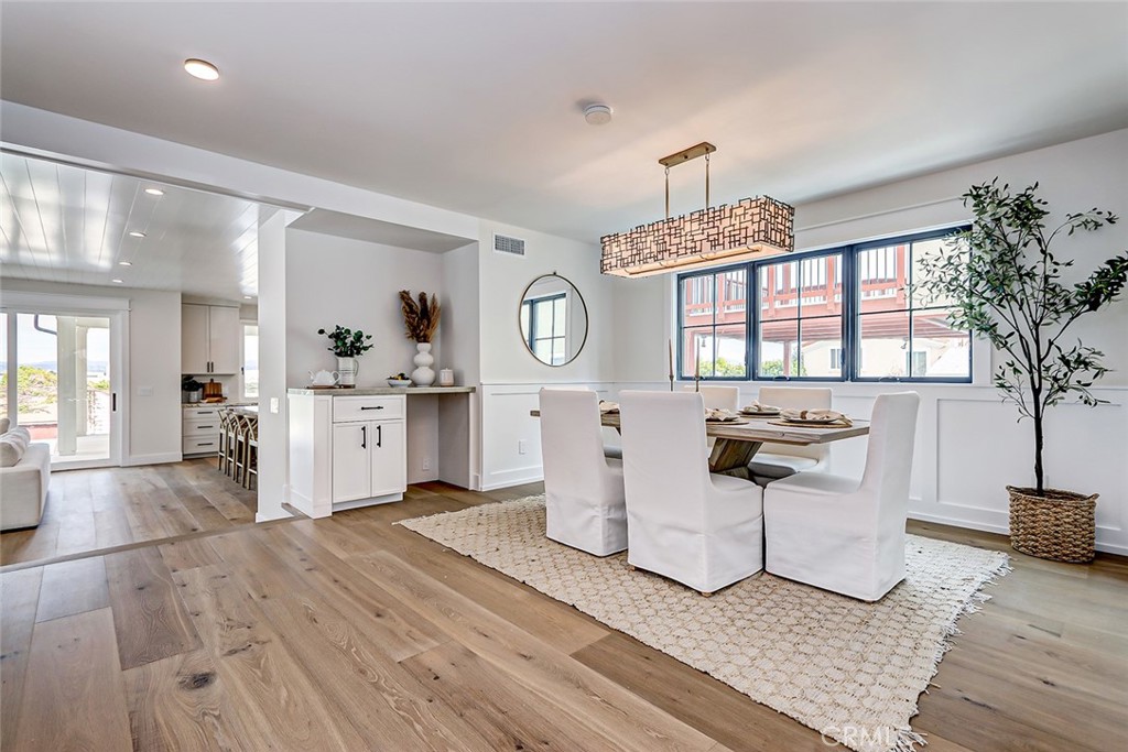 647 West Maple Avenue El Segundo, CA 90245 - Photo 7 of 58