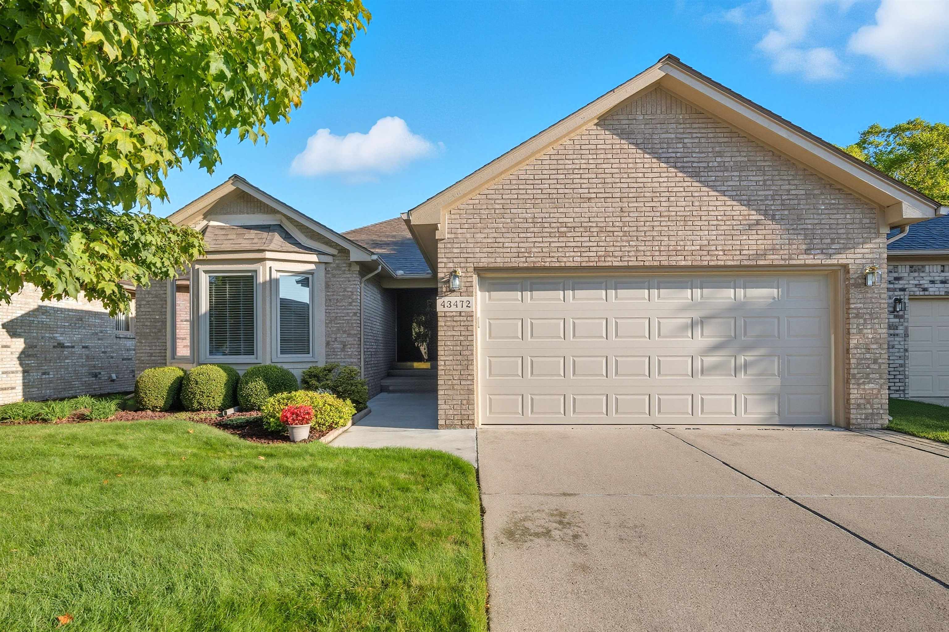 43472 Pointe Drive Clinton, MI 48038 - Photo 27 of 29