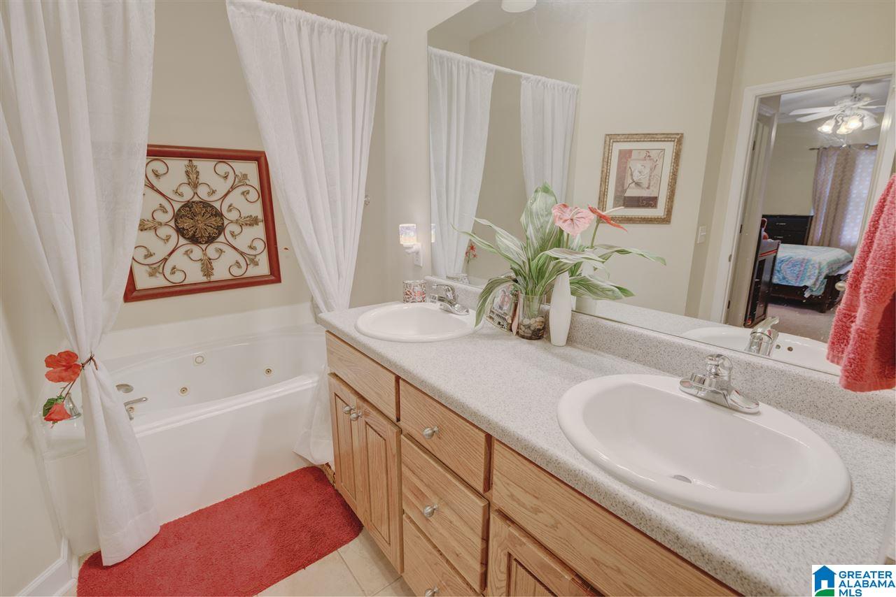 1104 Mountain Lake Road Warrior, AL 35180 - Photo 21 of 34