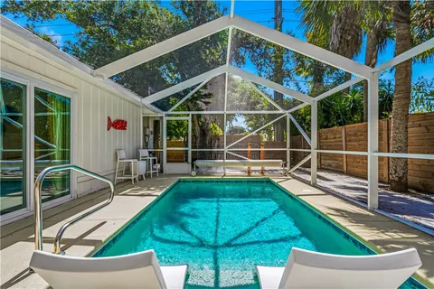 $949,900 | 670 Cypress Road, Vero Beach, FL 32963