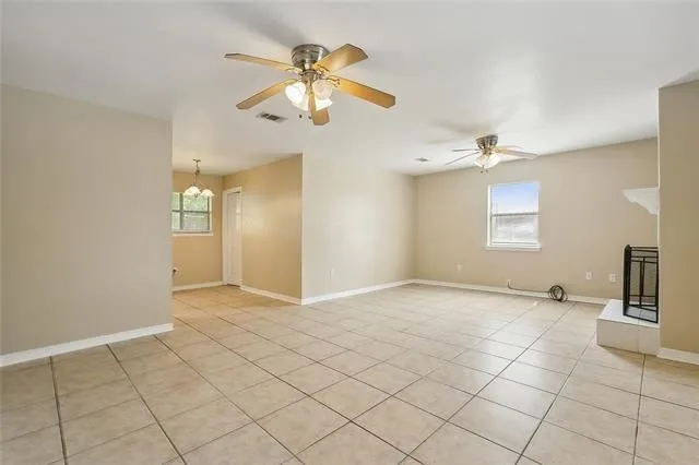 $1,800 | 9437 East Claiborne Parkway, Westwego, LA 70094