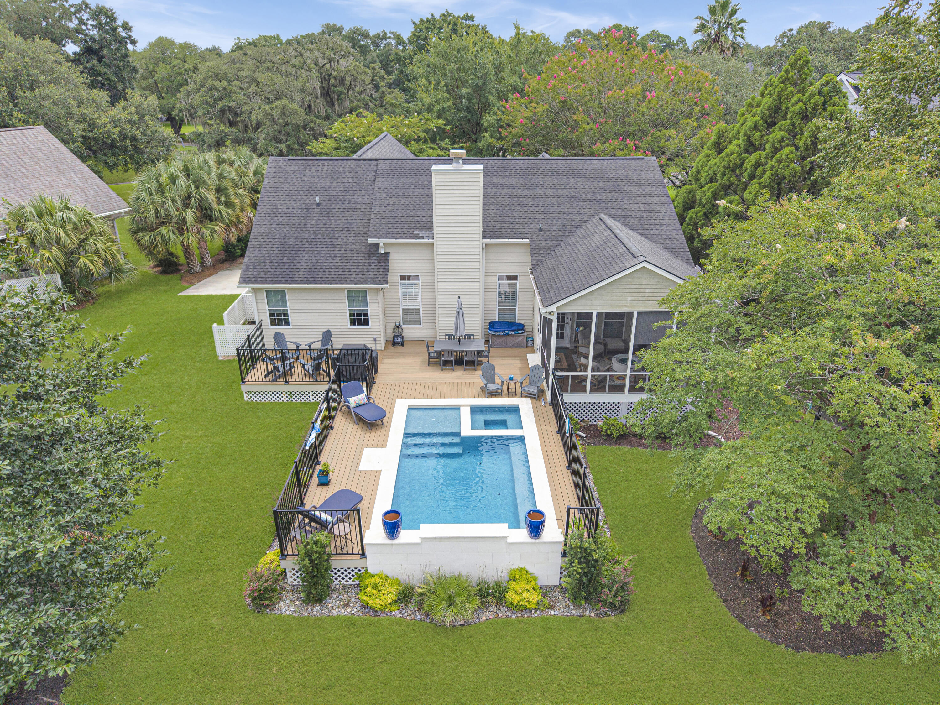 309 Jamesbury Road Charleston, SC 29492 - Photo 1 of 68 DJI_20260806130506_0612_D