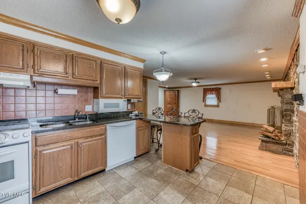 $325,000 | 345 South Elm Avenue, Erwin, TN 37650