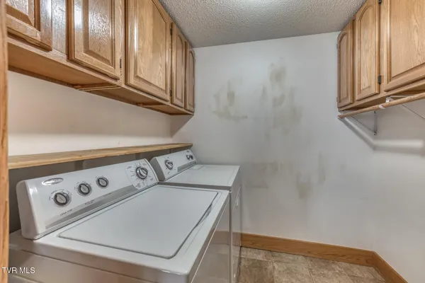 $325,000 | 345 South Elm Avenue, Erwin, TN 37650
