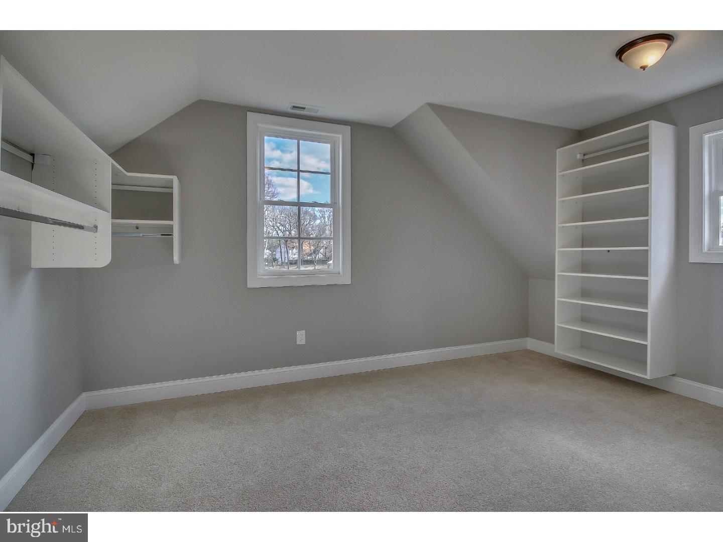 933 Molly Court, Unit 6 Rydal, PA 19046 - Photo 22 of 24 Master closet