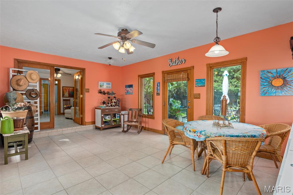 900 Montana Street Gillespie, IL 62033 - Photo 21 of 32